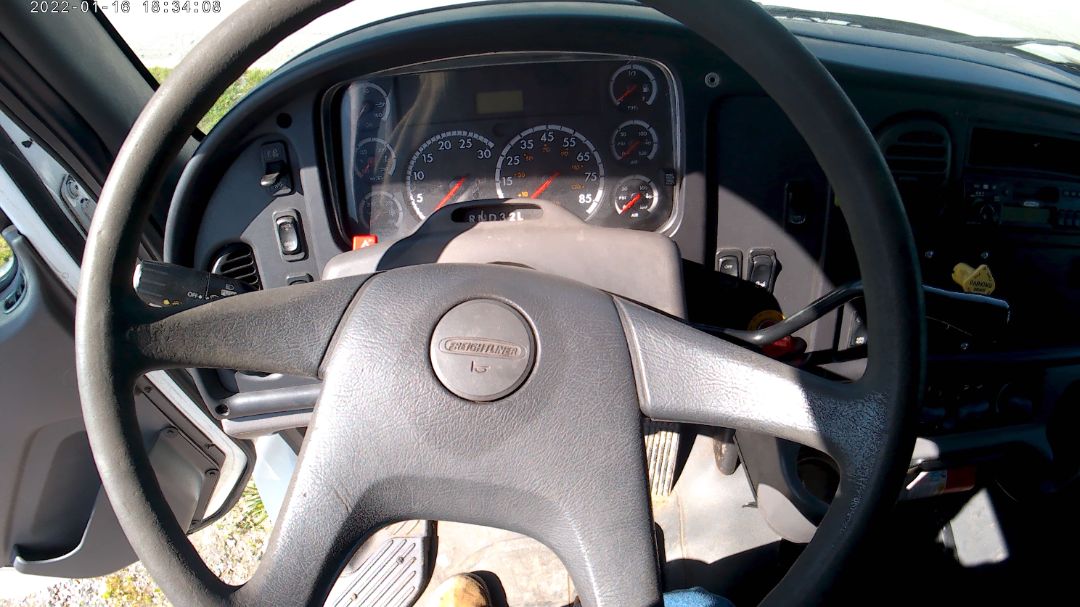 2006 FREIGHTLINER M2 - Image 13